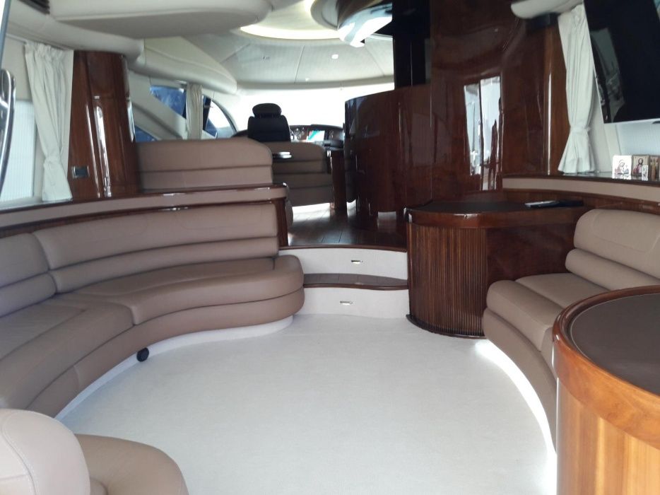 Продам яхту Azimut 68 Plus