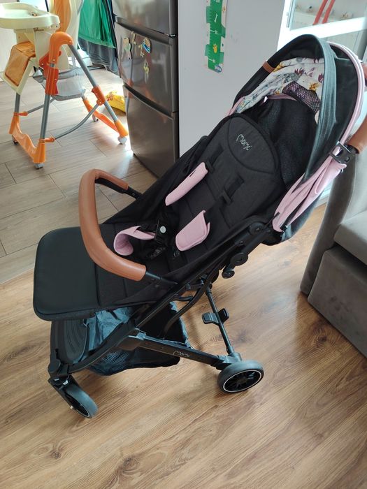 Wózek spacerowy walizka na gwarancji