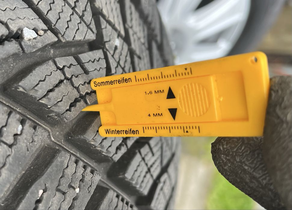 Audi Q3 8U felgi aluminiowe koła opony zimowe 16 cali