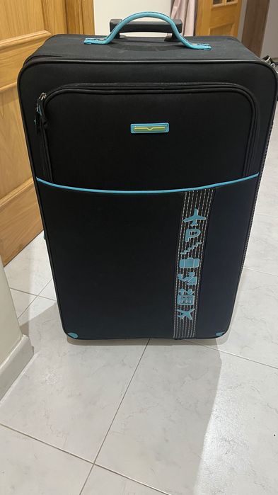 Mala preta arrumação ou viagem
