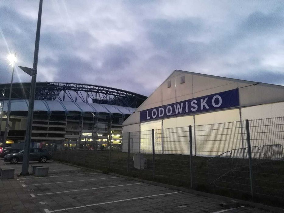 Wynajmę halę namiotową. Stadion Poznań. 1000 m2