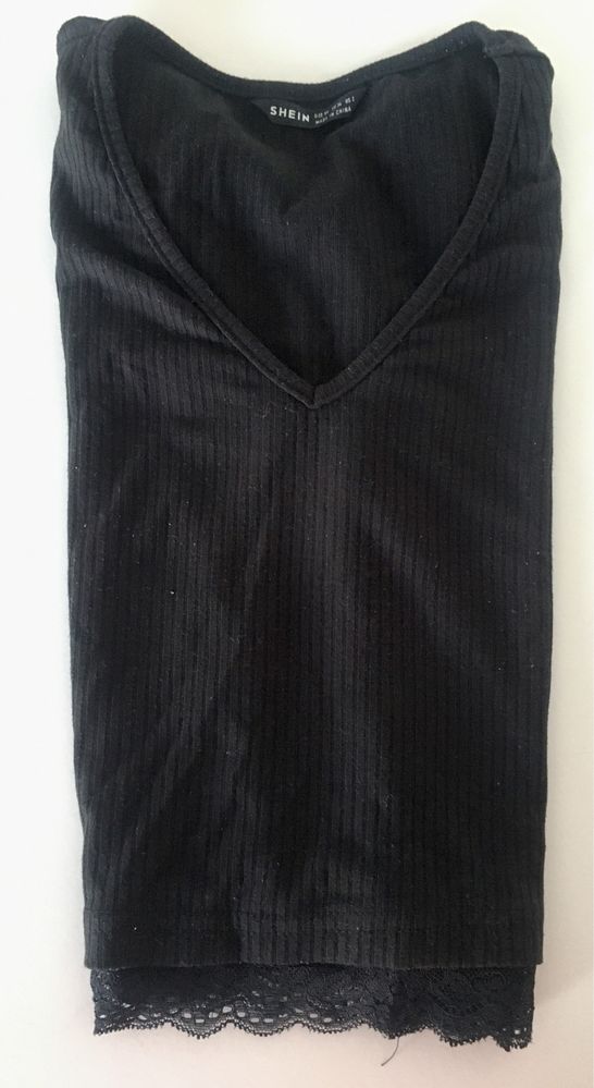 Top preto de algodao