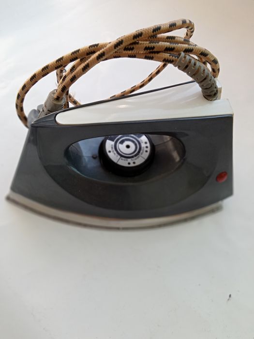 Рабочие винтажные утюги, СССР