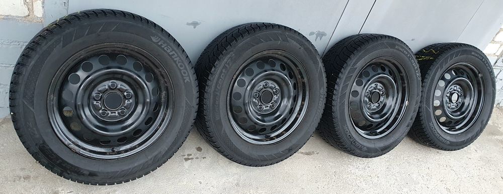 Зимняя резина на дисках 215/60 r16