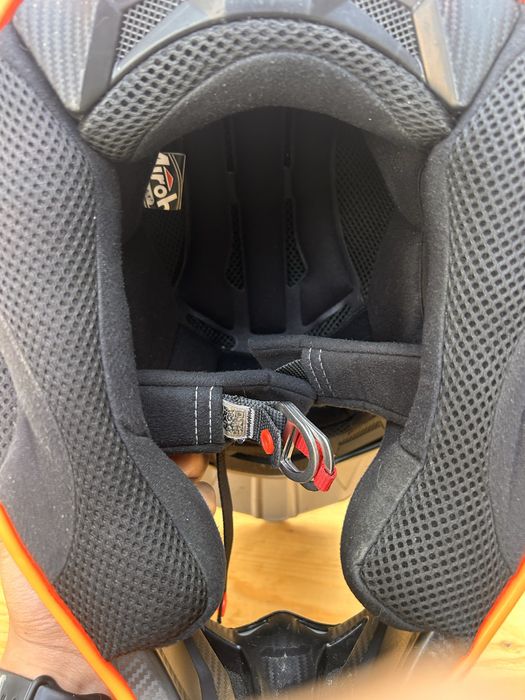 Capacete airoh mood waraap