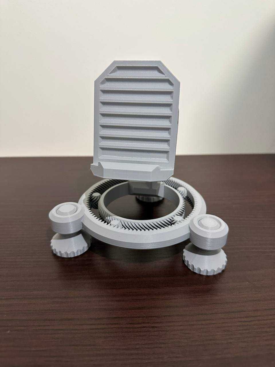 Regulowana podstawka na telefon 3D – 30 zł