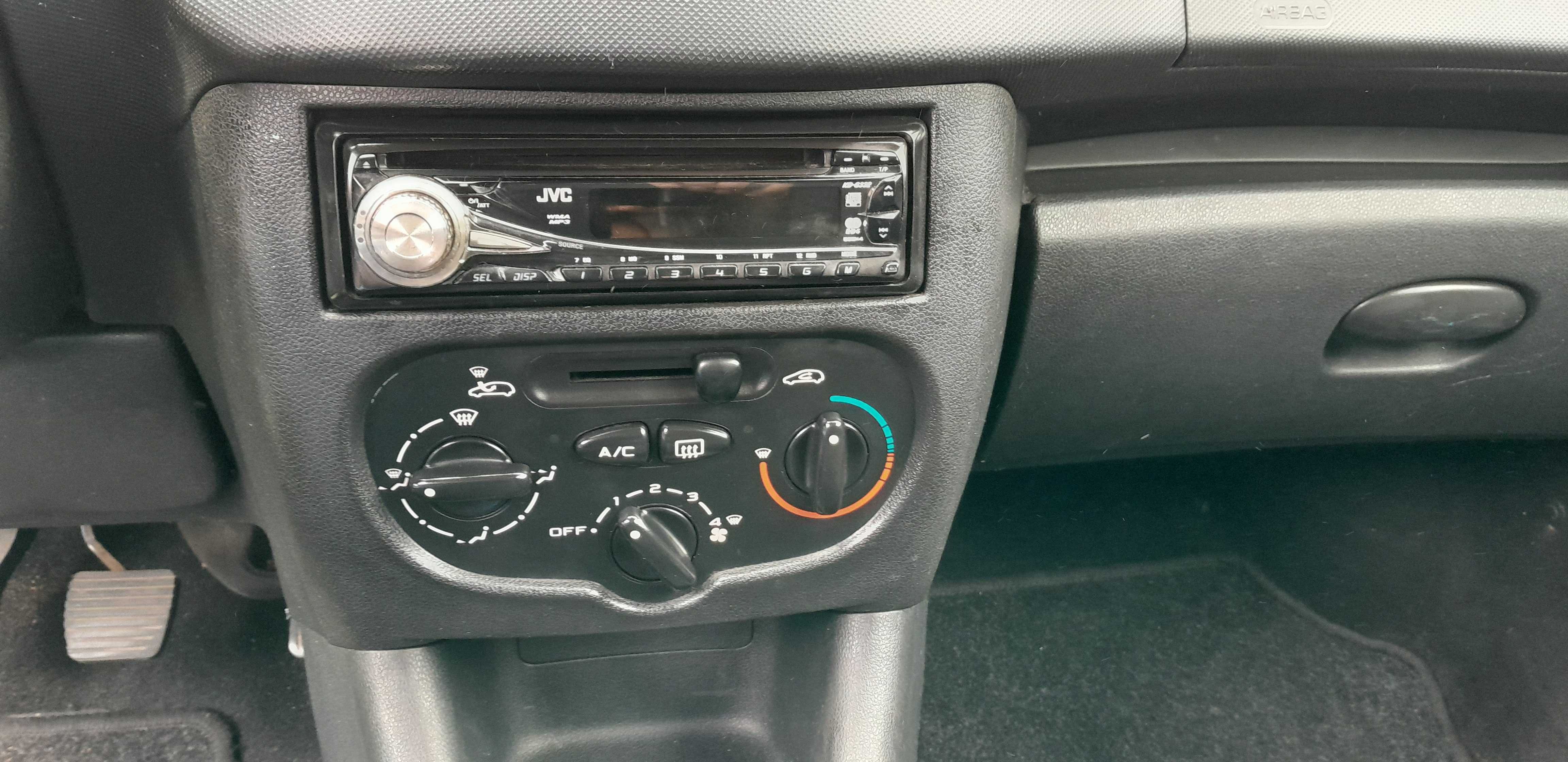 Peugeot 206 + plus 1.4 HDI