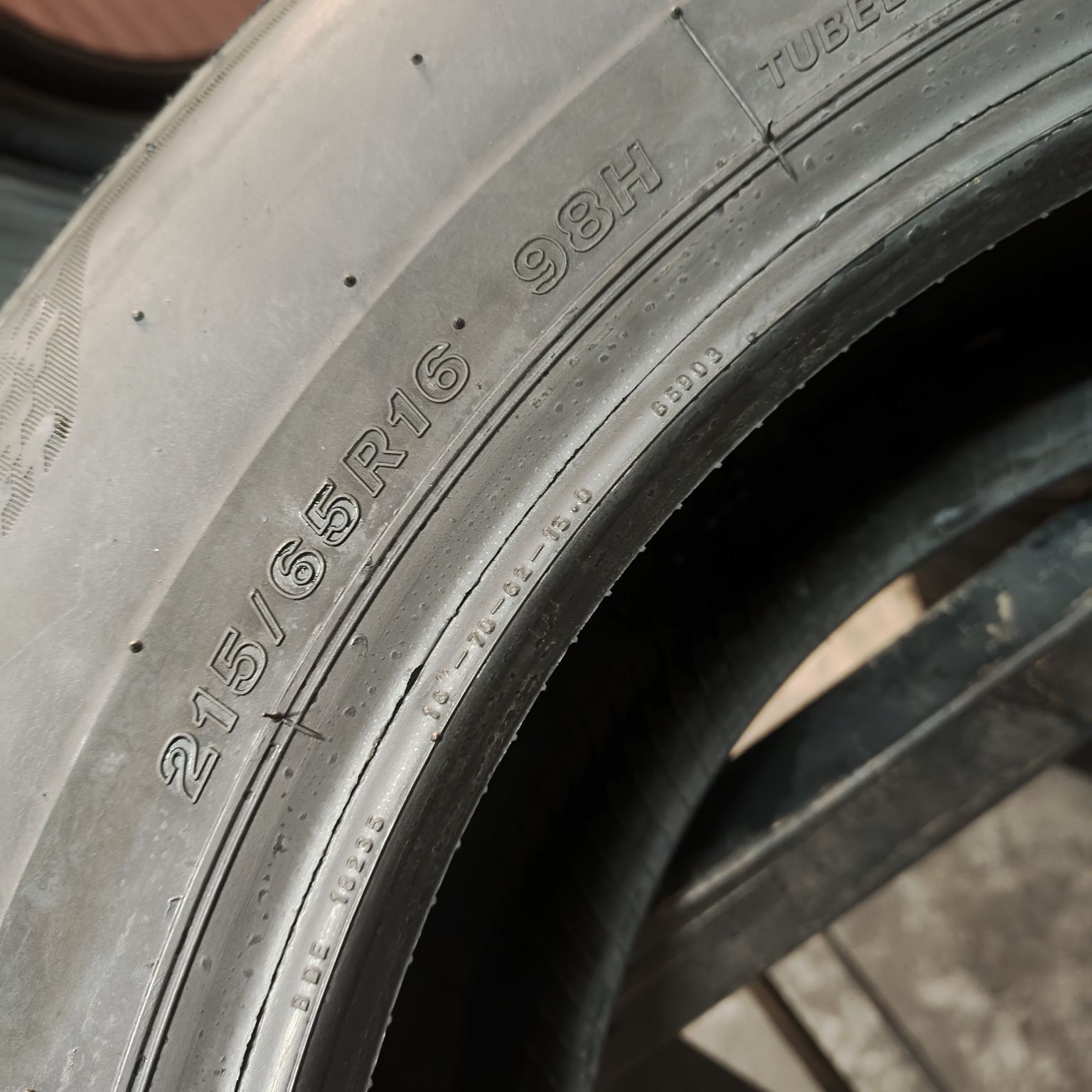 215/65/16 Sprzedam komplet opon letnich Bridgestone