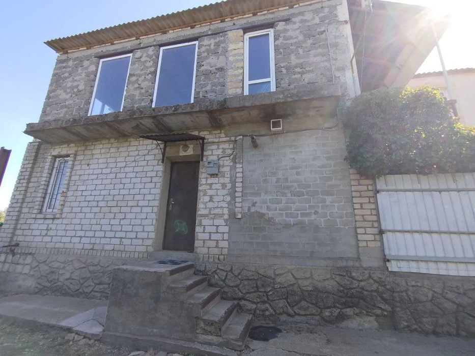 Продам дом с участком в пригороде Одессы