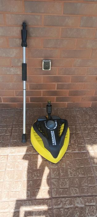Sprzedam oryginalną szczotkę Karcher z lancą.