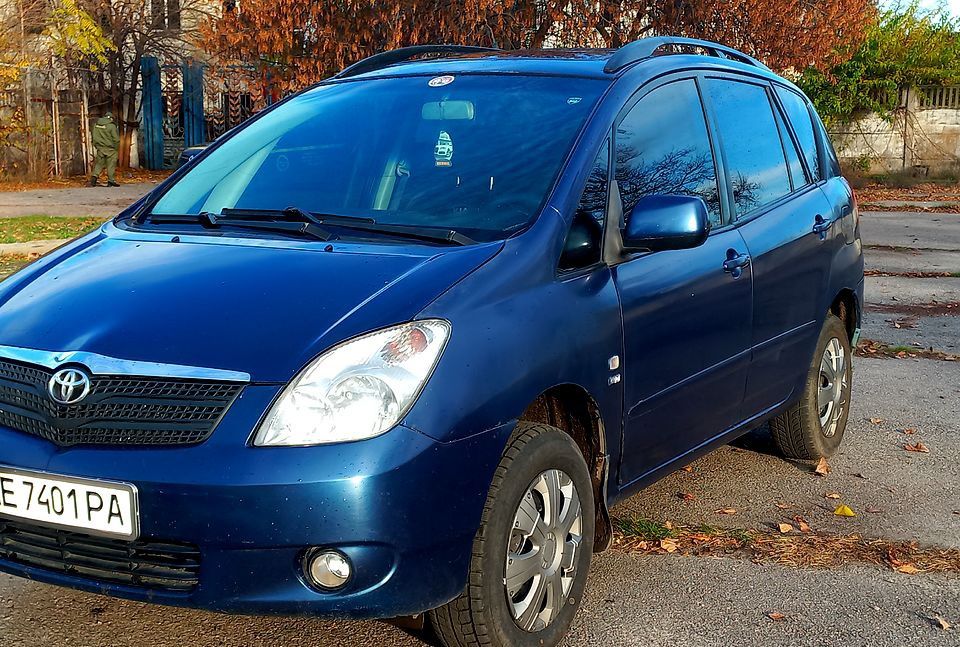 Продам Toyota Corolla  Verso.