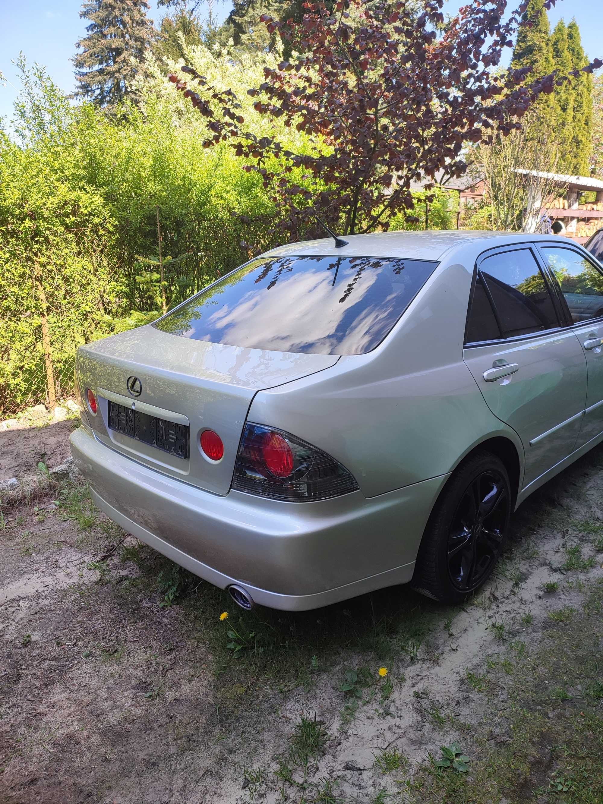 Lexus is 200, serwis w ASO, rejestracja w PL, Automat, Webasto, Bose