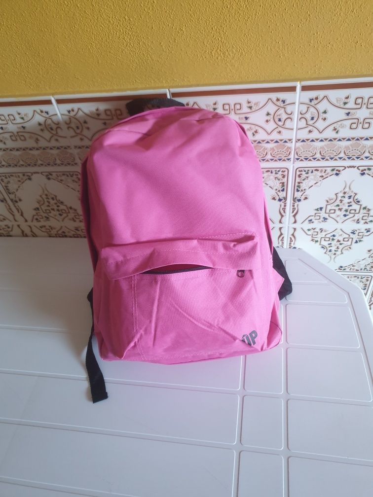 Mochilas Novas da Universal People UP