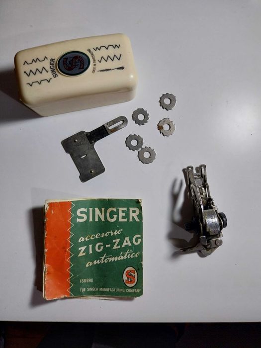 Acessórios maquina costura antigas Singer e Oliva