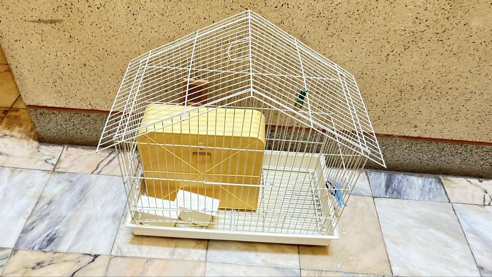 Gaiola grande para aves