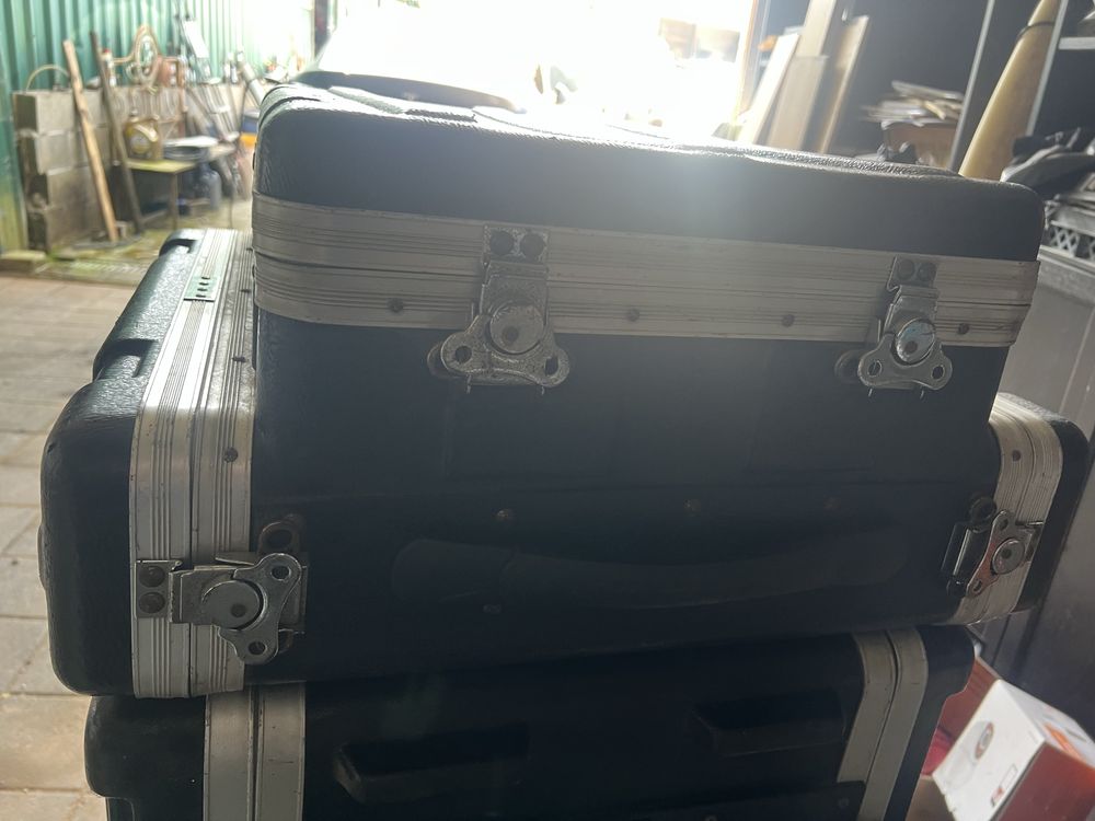 Flight case 2 unidades e espaco para PC