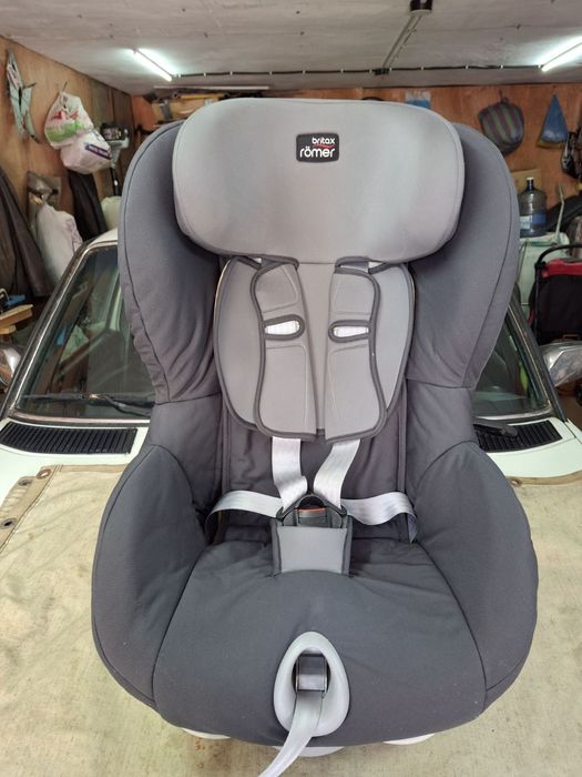 Продам автокресло Britax king II
