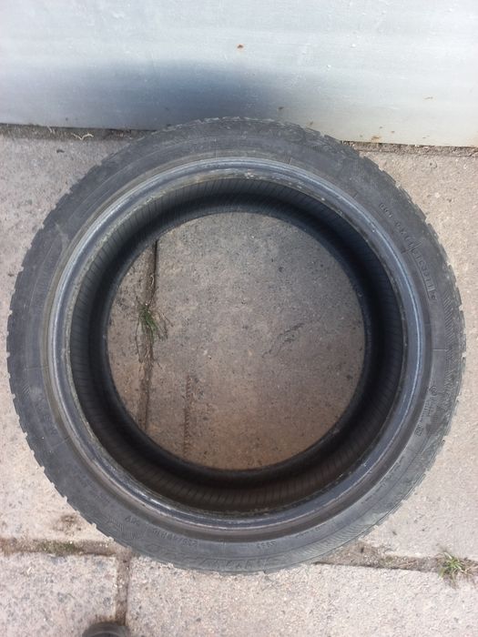 Шина TOYO SnowProx S953 235/40 R18 98 H
Зимняя резина
резина
колесо
Го