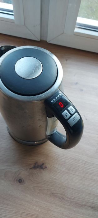 Czajnik AEG KE0903 regulacja temperatury przecieka