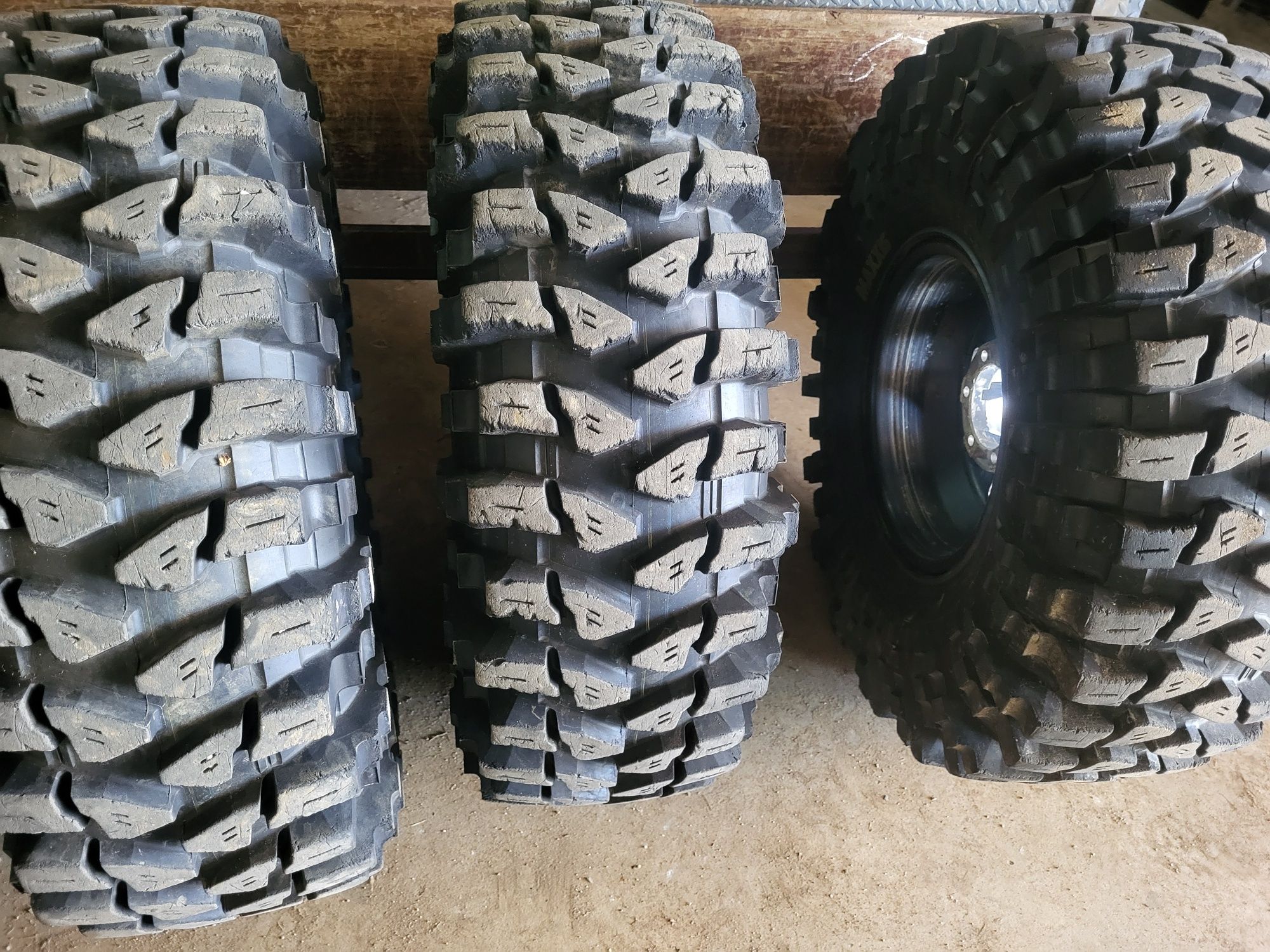 Pneus maxxis 38.5x12.5 r16