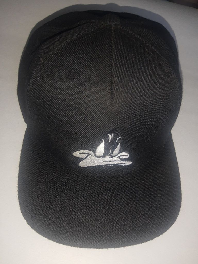 Кепка H&M Бейсболка с Вышивкой Daffy Duck