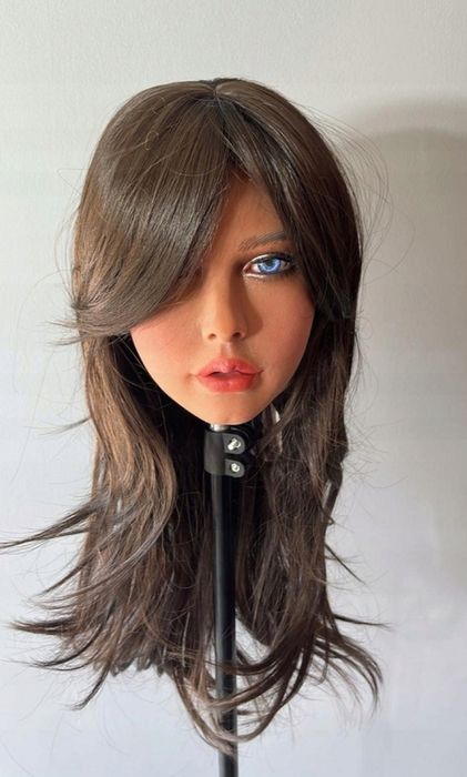 Peruka syntetyczna długie brąz włosy