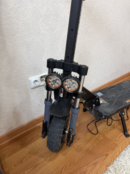 Електро самокат kukirin m5 pro