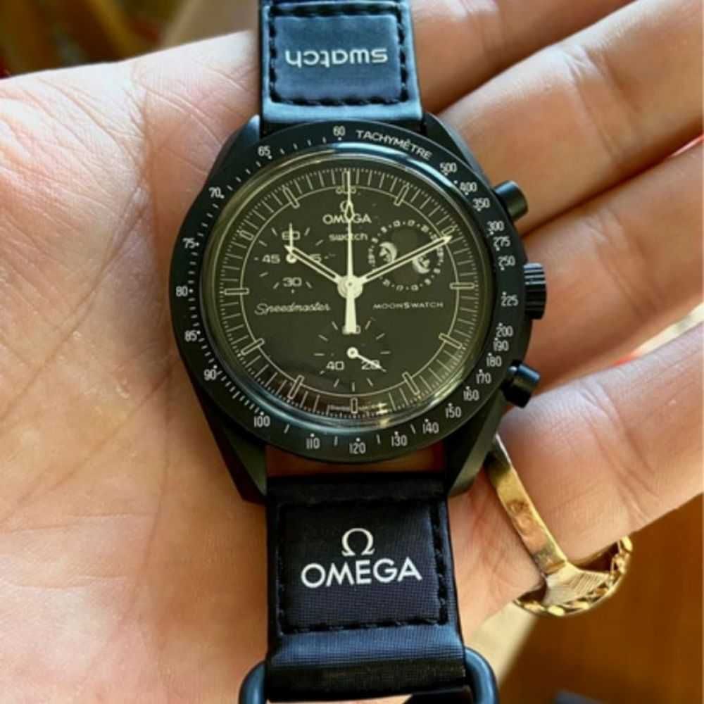 Omega x Swatch Snoopy SO33B700 – Edycja Specjalna