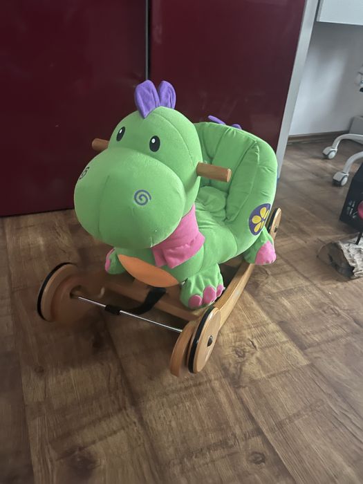 Sprzedam bujak albo jezdzik dla dziecka dinozaur nowy