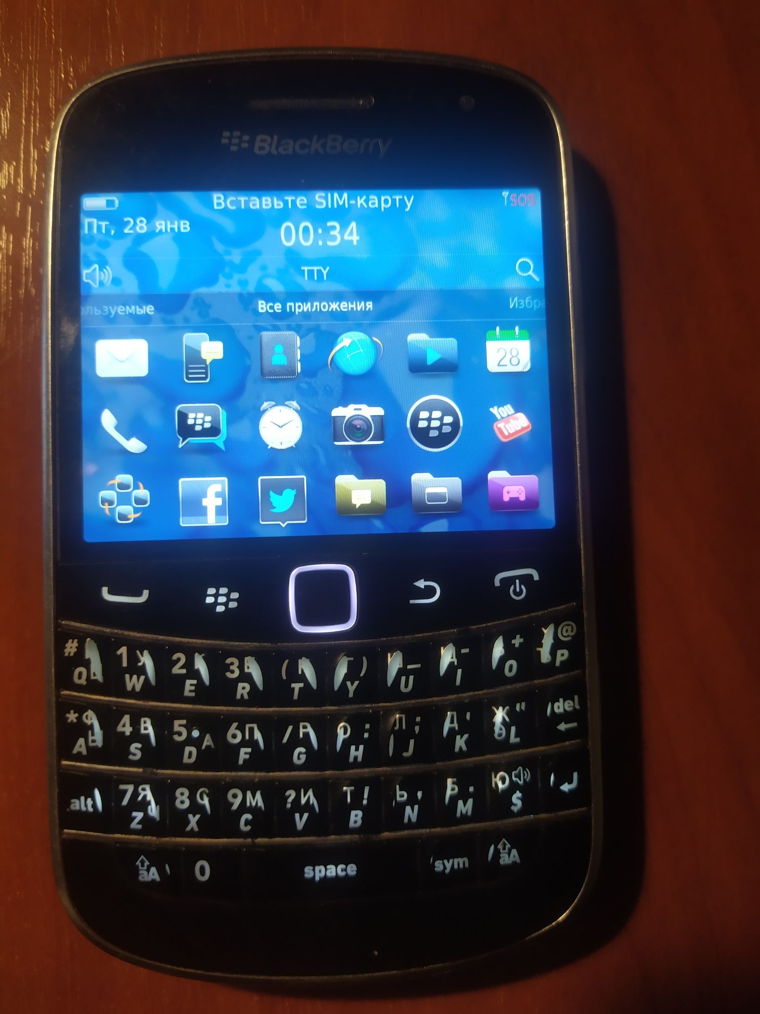 Телефон blackberry bold 9900 смартфон