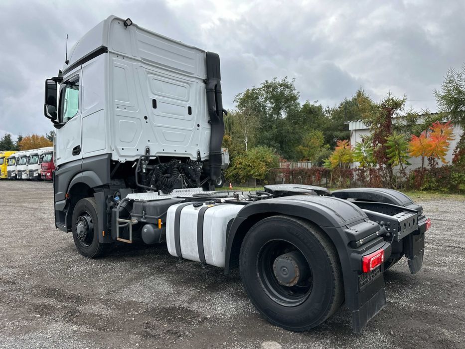 Ciągnik siodłowy Mercedes-Benz Actros 1853 4x4