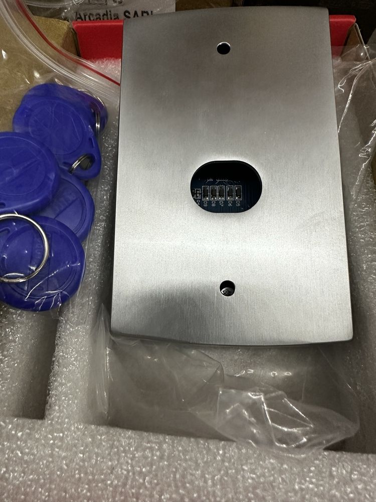 RFID-клавіатура контролю доступу до дверей 125 кГц, металевий корпус