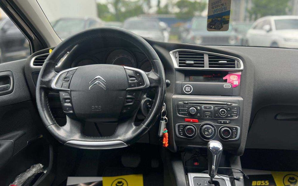 Citroen C4 2011 року