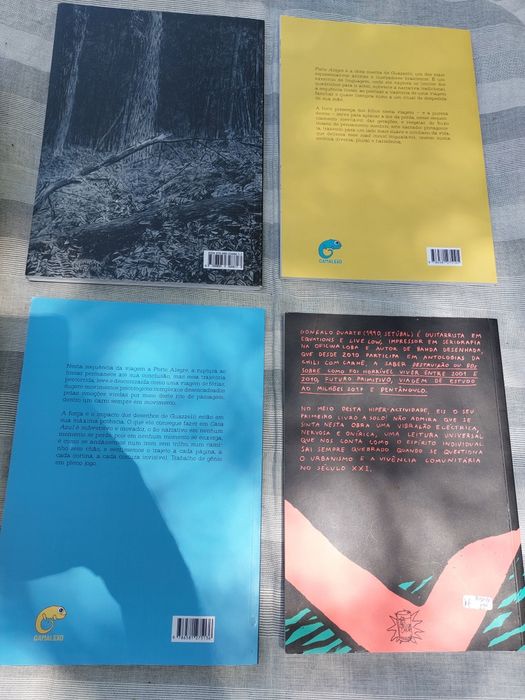 4 livros banda desenhada preto e branco