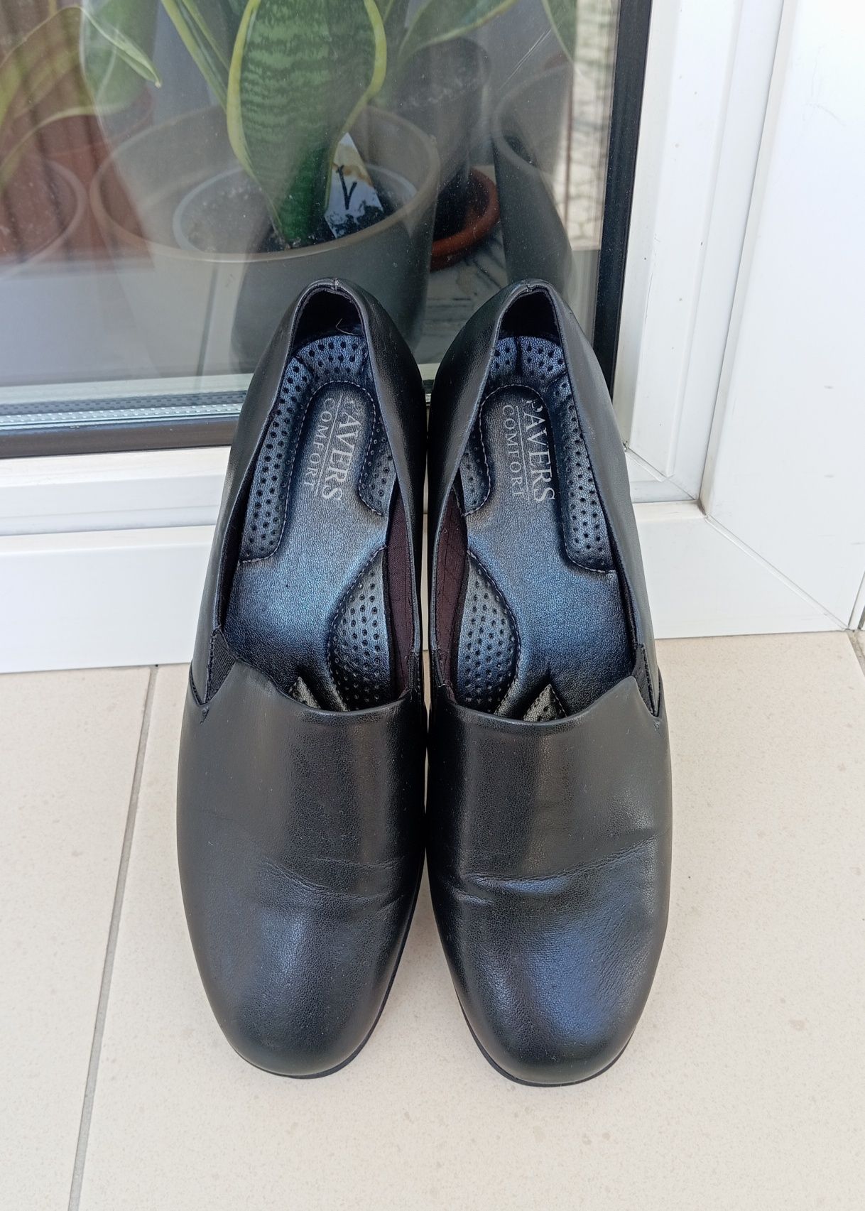 Czarne  buty, Pavers, rozmiar 38