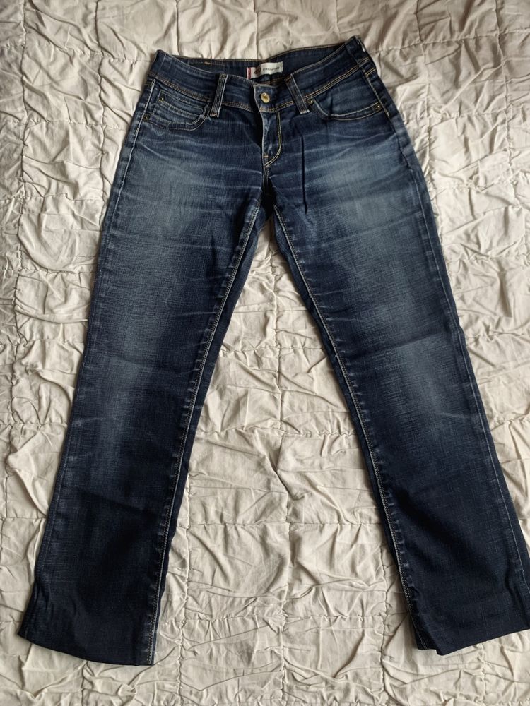 Spodnie jeansowe granatowe z przetarciami S/M, Levi’s