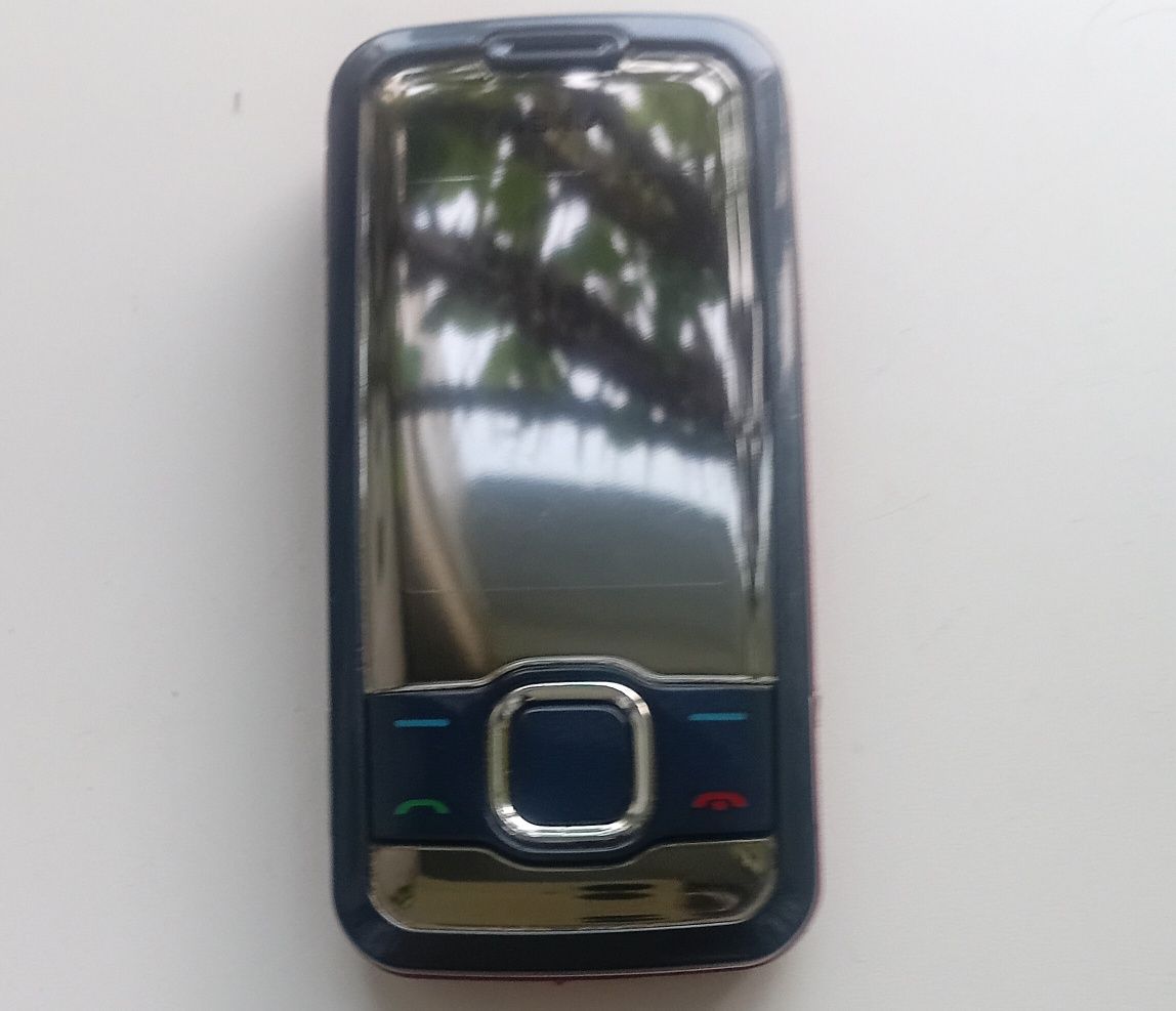 NOKIA 7610 Supernova