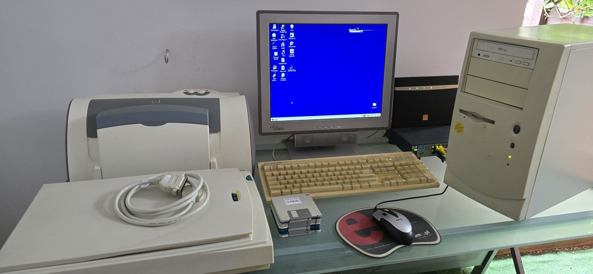 Komputer retro - cały zestaw