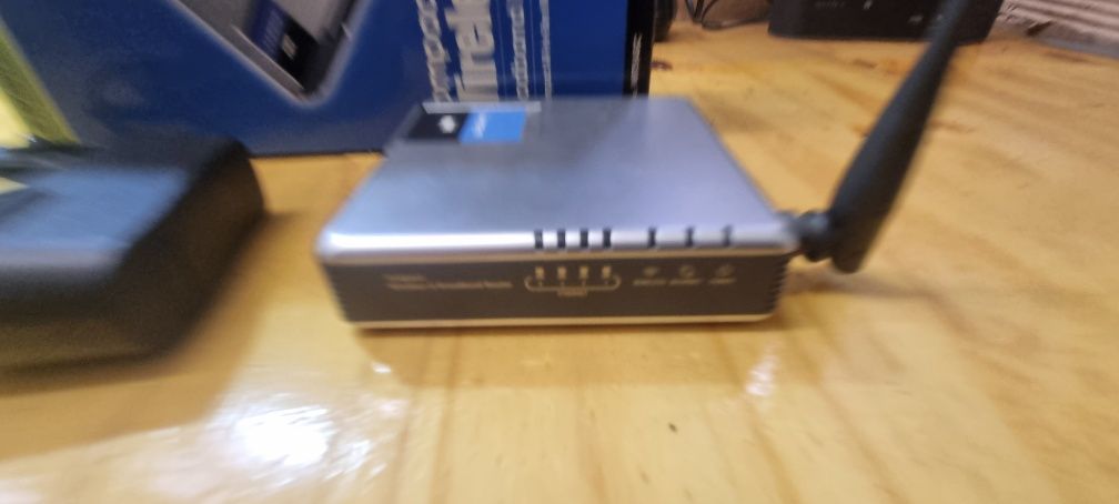 Wireless router 2.4 ghz
