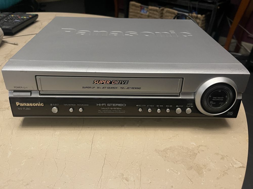 Видеомагнитофон Panasonic NV-FJ80
