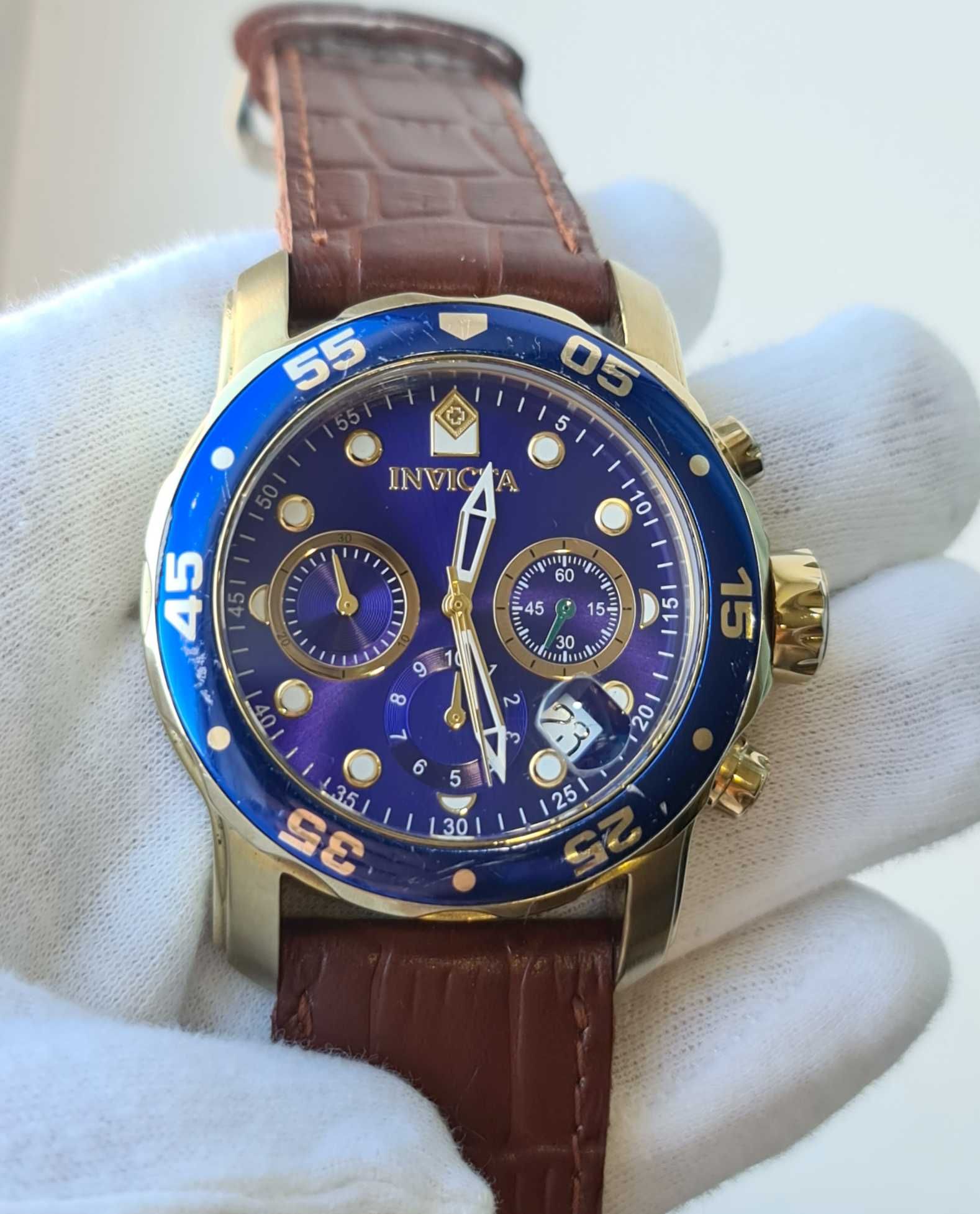 Чоловічий годинник часы Royal London 4795-C3A 47мм та Invicta