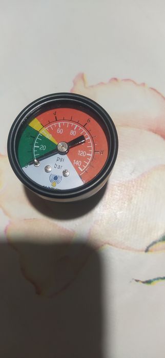 Продам осевой манометр индикатор.