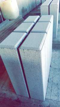 Palisada betonowa prostokątna 14/9cm  . Wysokość 30cm i 40cm 7sztuk/mb
