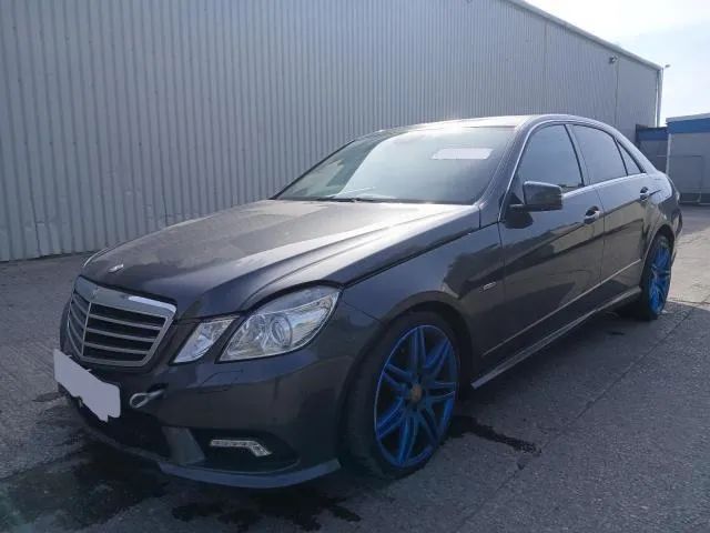 Mercedes Benz E250 - 651911 - BlueEfficiency para peças - 204cv | W212 - Parachoques | Frente Completa | Rádio | Jantes | Faróis | Portas | Vidro | Motor | Tampa Mala | Farolim | Farolins | Xenon | Pre LCI | 651 911