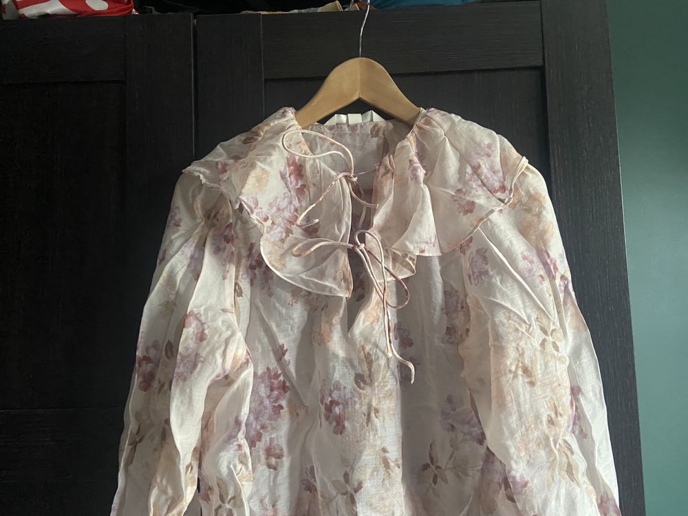 Bluzk H&M S kwiaty różowa pudrowy róż wiązana
