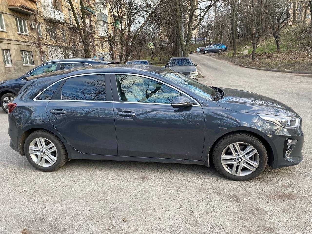 Продав kia ceed 2019 (з салону виїхала літов 2020)