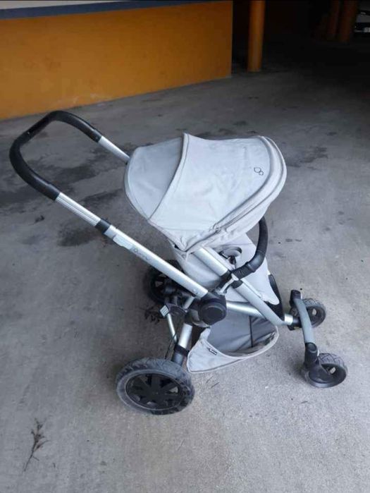 Carrinho de Bebé Quinny