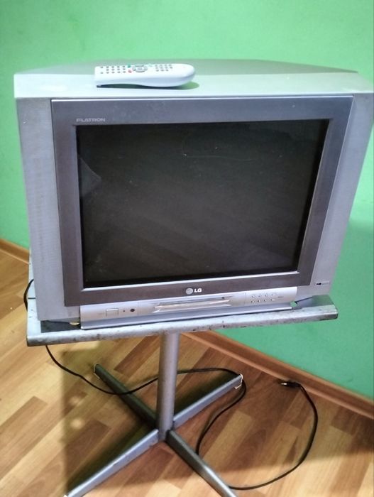 Телевізор lg робочий
