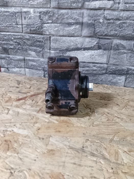 тнвд топливний насос A 611 070 05 01 Mercedes 2.2 dci