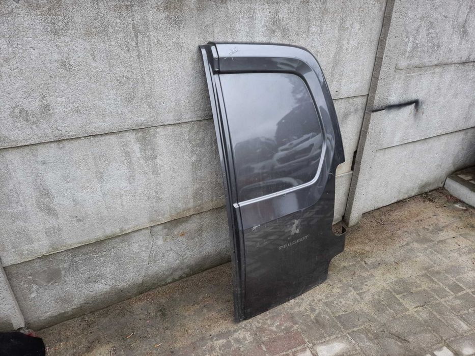 Peugeot Partner Berlingo 4 IV ProAce City Combo E 18- drzwi prawy tył